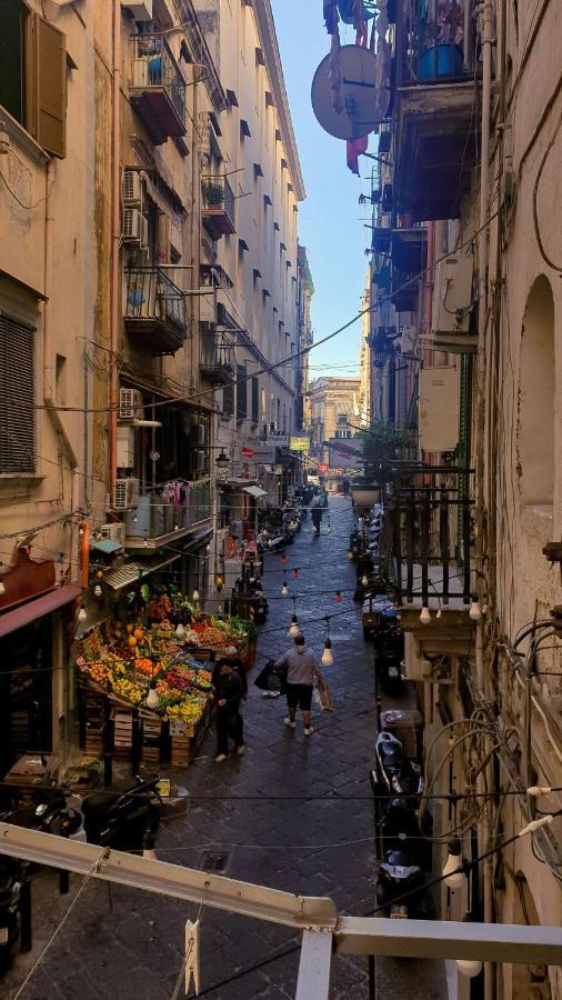 Capitale * Neapel